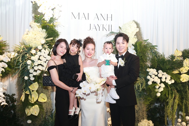 JayKii - Mai Anh cùng con trai lộ diện ở tiệc cưới, dàn sao Việt đổ bộ chúc mừng  - Ảnh 8.