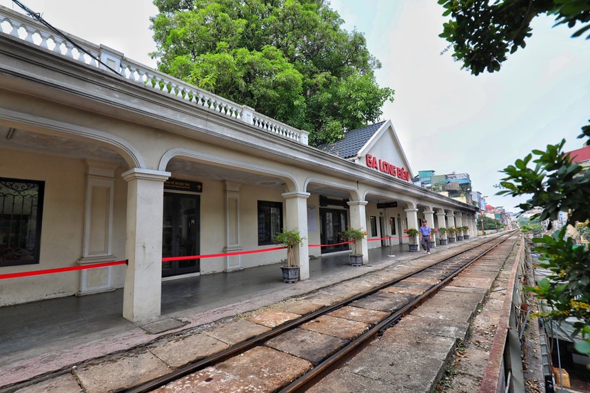 Quán cà phê mới mở tại ga tàu Long Biên hút khách tới check-in - Ảnh 11.