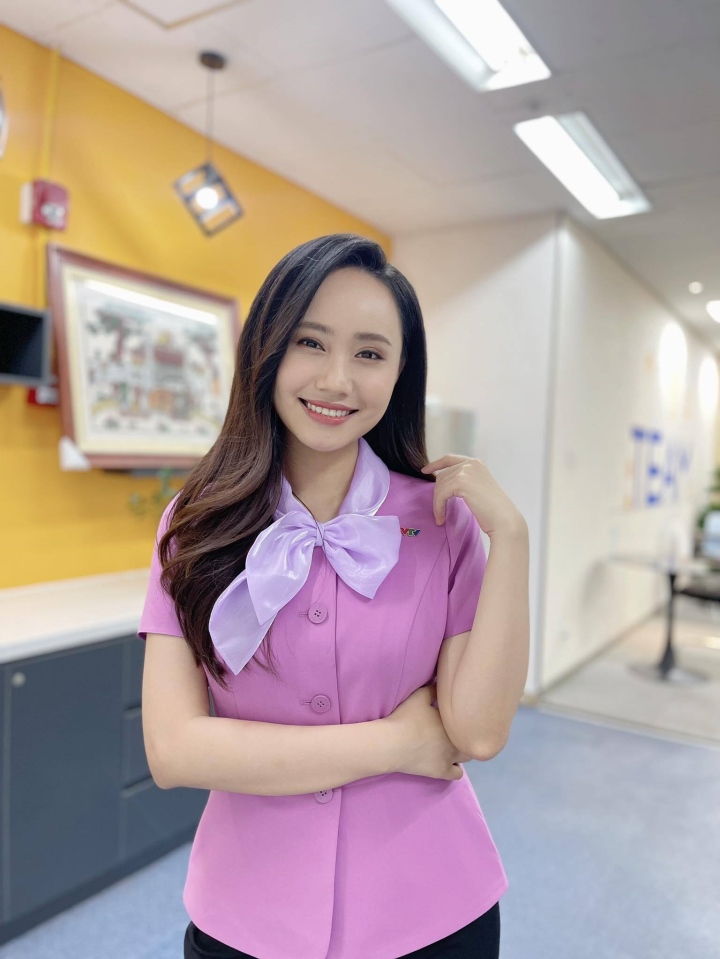 BTV thời tiết Xuân Anh: Tôi hay về muộn nên chồng sẽ cho con ăn và dỗ con ngủ - Ảnh 4. BTV thời tiết Xuân Anh: Tôi hay về muộn nên chồng sẽ cho con ăn và dỗ con ngủ - Ảnh 4.