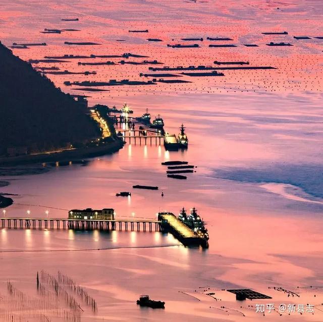 Ngôi làng trên biển ở Trung Quốc: Nhà cửa nổi lênh đênh, cuộc sống tiện nghi không thua trên đất liền - Ảnh 6.