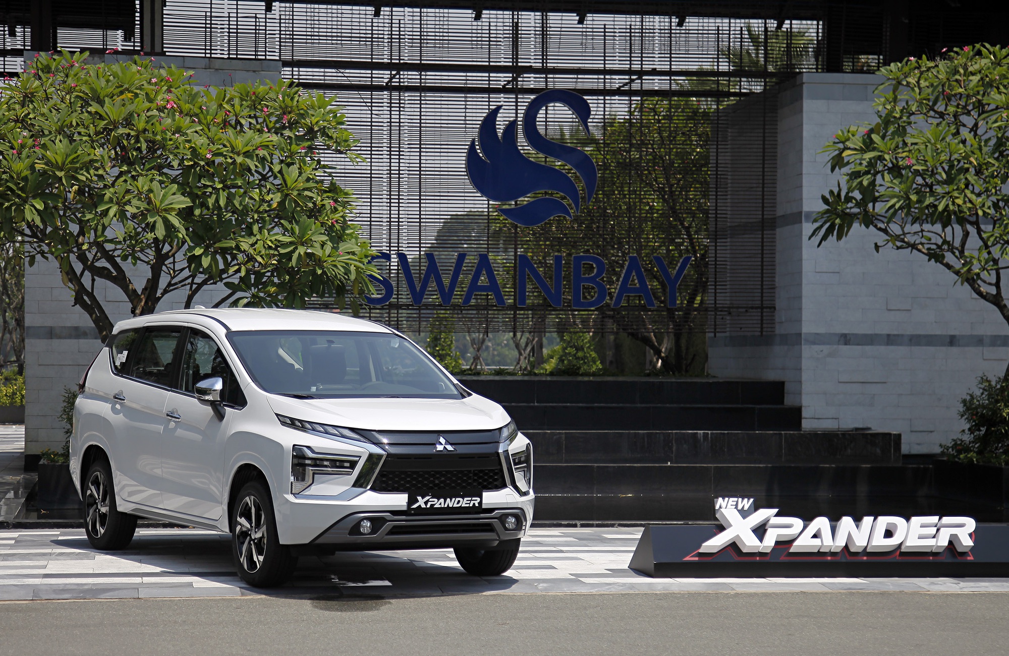 Bảng giá xe Mitsubishi tháng 6: Mitsubishi Xpander được ưu đãi lớn, xả hàng 2022 tặng 100% lệ phí trước bạ - Ảnh 1.