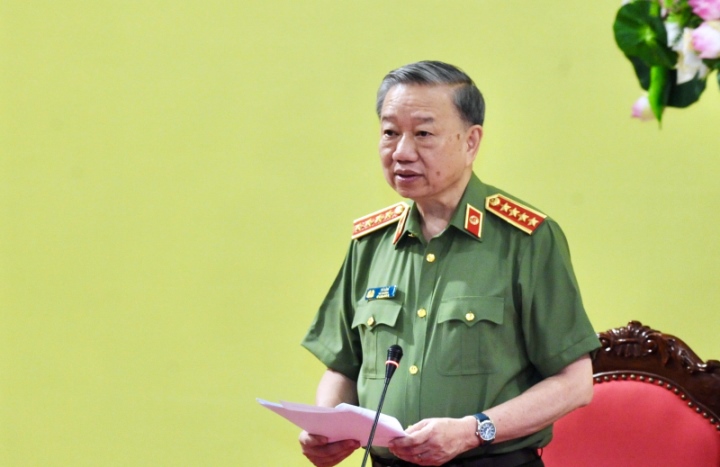 Tổng Bí thư dự Hội nghị Đảng ủy Công an Trung ương 6 tháng đầu năm 2023 - Ảnh 3. Tổng Bí thư dự Hội nghị Đảng ủy Công an Trung ương 6 tháng đầu năm 2023 - Ảnh 3.