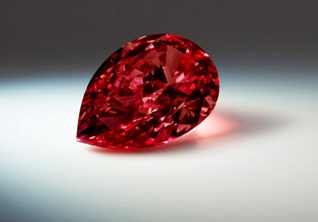 Kim cương đỏ quý hiếm thế nào, cách gì để nhận biết kim cương giả? - Ảnh 5.