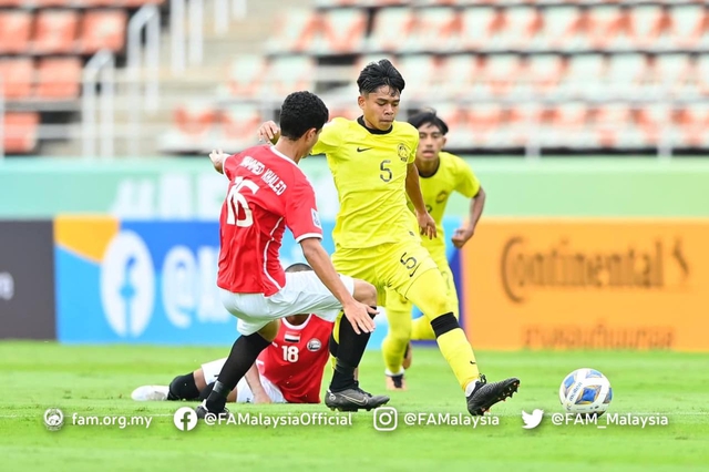 Giải châu Á: Thua đậm trong trận ra quân, U17 Malaysia đứng trước nguy cơ bị loại ngay từ vòng bảng - Ảnh 2.