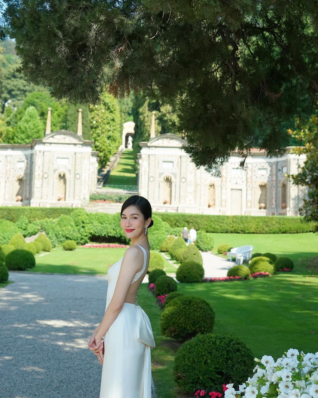 Á hậu Phương Anh tranh thủ đi du lịch Châu Âu trước khi kết hôn - Ảnh 1. Á hậu Phương Anh tranh thủ đi du lịch Châu Âu trước khi kết hôn - Ảnh 1.