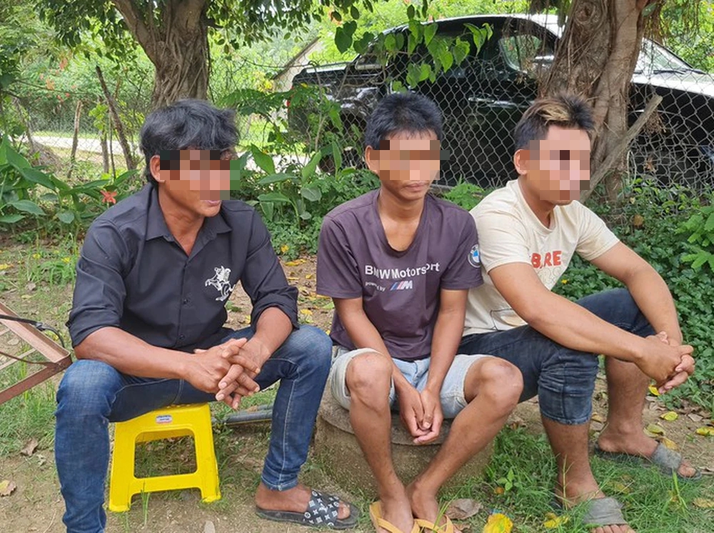 Lời kể của 3 con tin trong vụ tấn công trụ sở UBND xã ở Đắk Lắk - Ảnh 1.