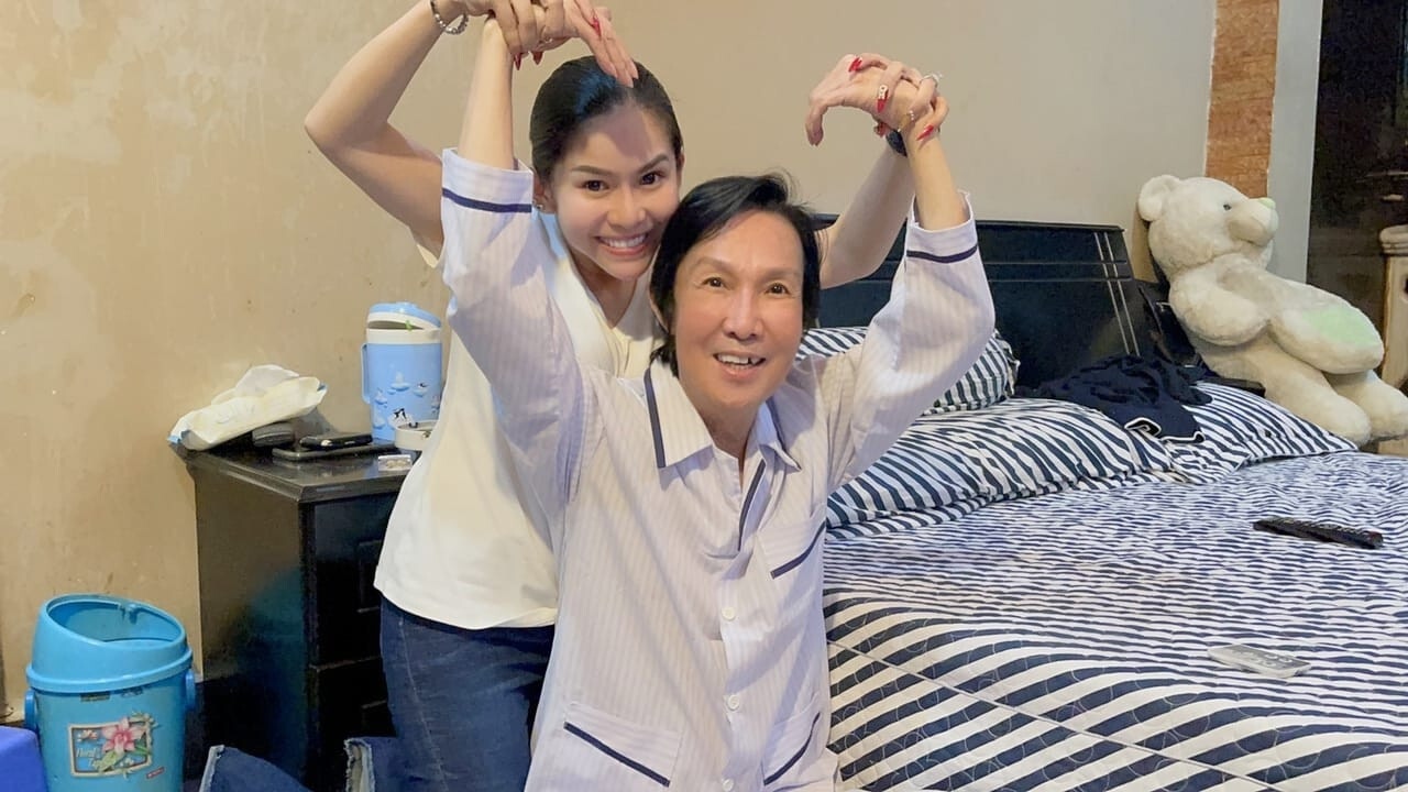 Những giây phút hạnh phúc trước đây của NSƯT Vũ Linh bên con cháu trong gia đình - Ảnh 14. Những giây phút hạnh phúc trước đây của NSƯT Vũ Linh bên con cháu trong gia đình - Ảnh 14.
