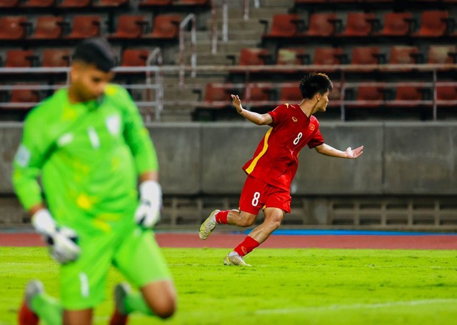 Công Phương kiến tạo thành bàn, U17 Việt Nam rơi điểm số đáng tiếc trước đối thủ mạnh - Ảnh 1.