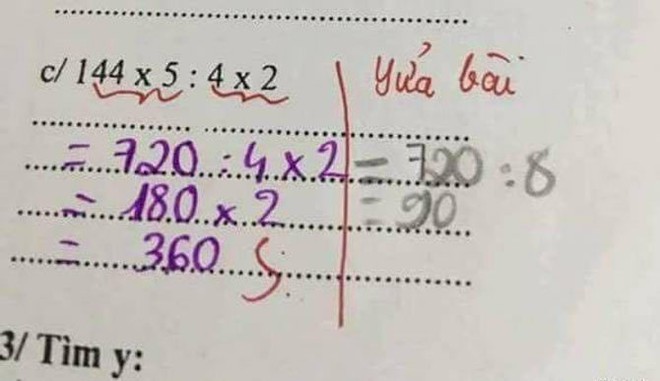  Bài Toán đang có đáp án đúng, người chấm sửa lại 1 dòng khiến dân tình tranh cãi  - Ảnh 1.