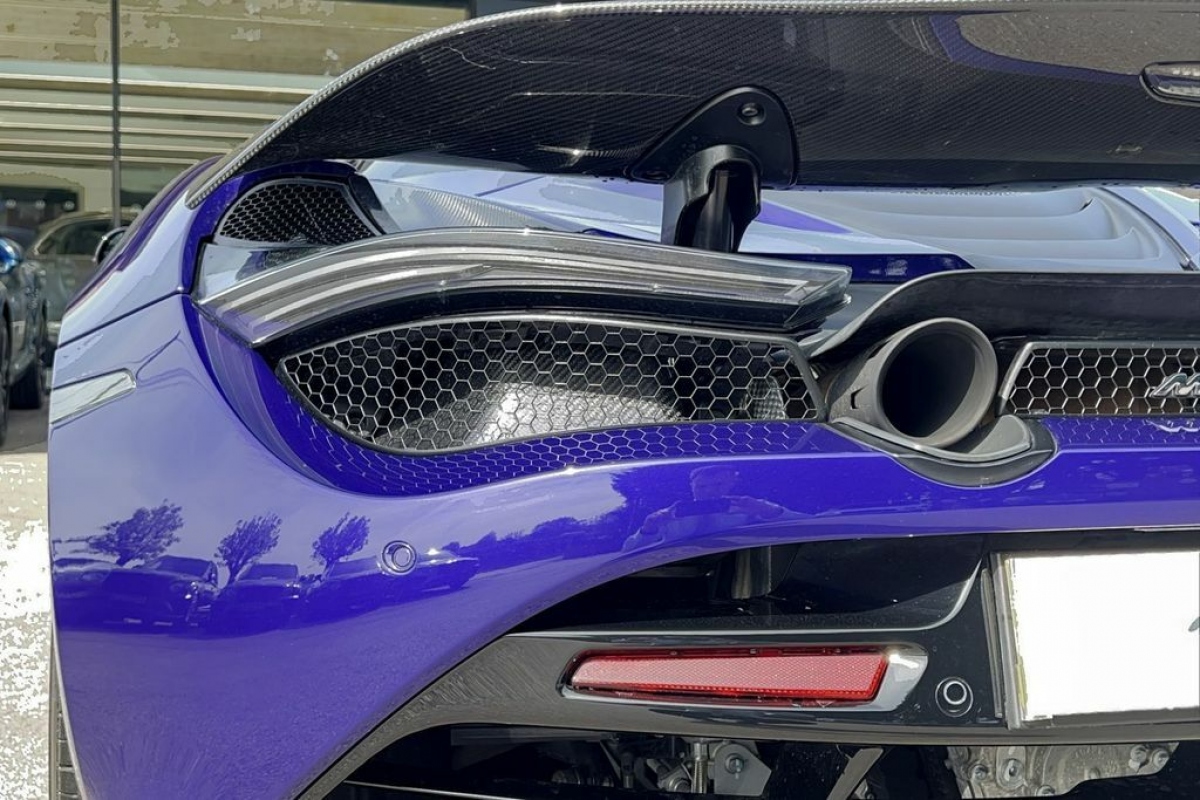 Rao bán McLaren 720S Spider màu Lantana Purple của tay đua Daniel Ricciardo - Ảnh 8.