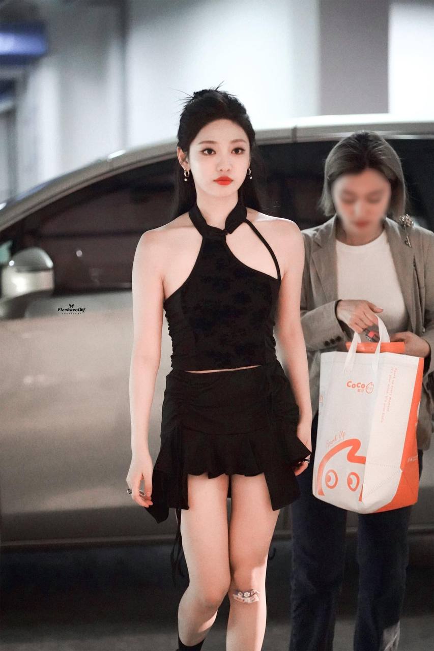 “Bản sao Jennie lại gấy sốt nhờ style như tiểu thư tài phiệt, nhan sắc bất chấp cam thường - Ảnh 10. “Bản sao Jennie lại gấy sốt nhờ style như tiểu thư tài phiệt, nhan sắc bất chấp cam thường - Ảnh 10.