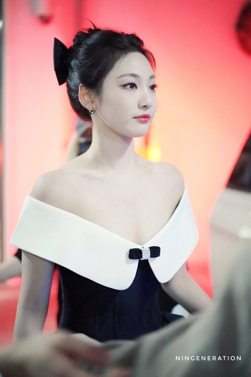 “Bản sao Jennie lại gấy sốt nhờ style như tiểu thư tài phiệt, nhan sắc bất chấp cam thường - Ảnh 8. “Bản sao Jennie lại gấy sốt nhờ style như tiểu thư tài phiệt, nhan sắc bất chấp cam thường - Ảnh 8.