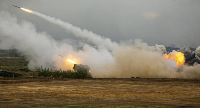 Nga triển khai hệ thống rải mìn Zemledeliye ở Zaporizhzhia để ngăn lực lượng Ukraine - Ảnh 1.