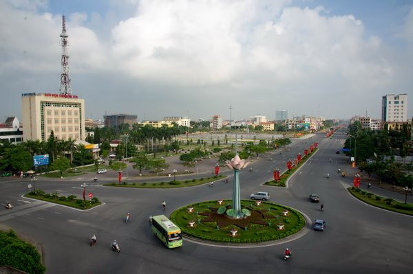 Hưng Yên sẽ xây mới 2 quốc lộ, 3 cao tốc, 16 đường tỉnh lộ, nhiều cầu lớn qua sông Hồng - Ảnh 1.