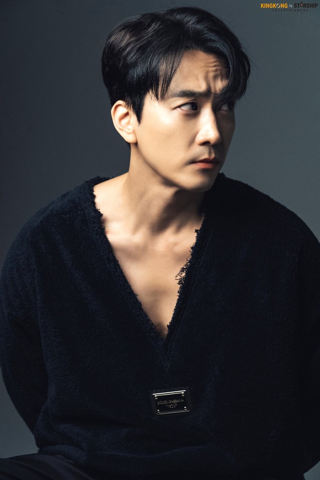  47 tuổi, tài tử Trái tim mùa thu Song Seung Hun vẫn cực kỳ phong độ  - Ảnh 4.
