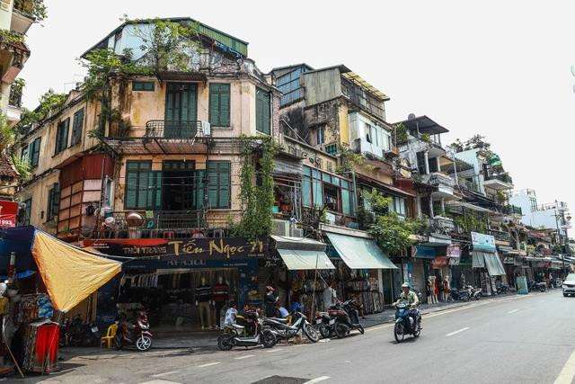 Phường nhỏ nhất tại Việt Nam có giá nhà đất tới cả tỷ đồng/m2 nhưng vẫn được cho là “giá hữu nghị” - Ảnh 1.