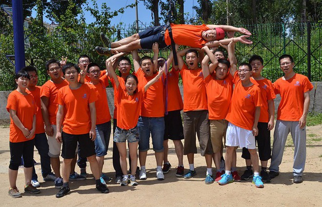 Những câu pha trò kém duyên của sếp trong team building - Ảnh 1.