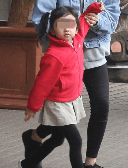 Bố Lưu Khải Uy đòi Dương Mịch tái hợp với chồng cũ vì tình trạng sức khỏe của cháu gái