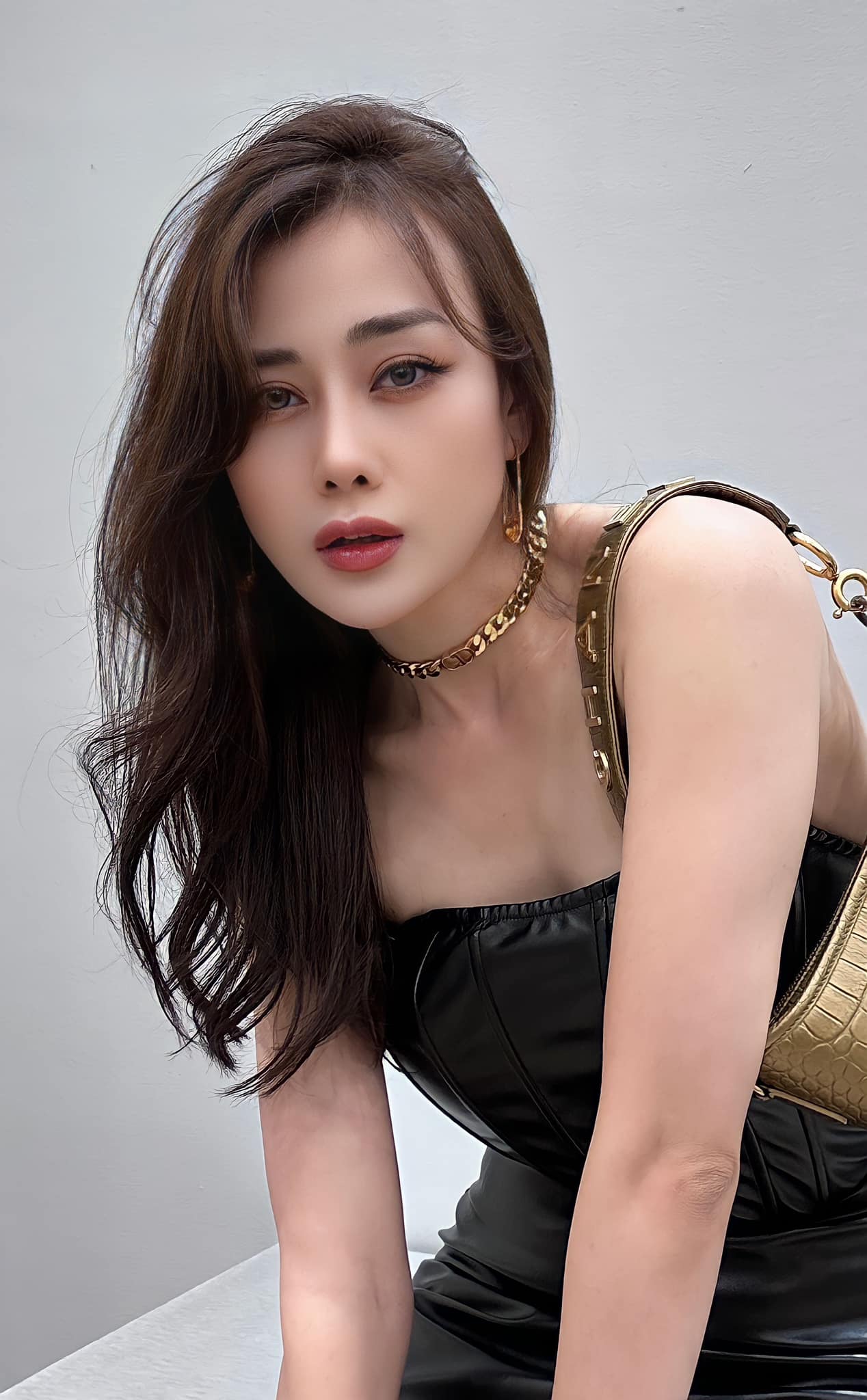 Rần rần hình ảnh Phương Oanh trước khi phẫu thuật thẩm mỹ, so với hiện tại nhan sắc ra sao? - Ảnh 6. Rần rần hình ảnh Phương Oanh trước khi phẫu thuật thẩm mỹ, so với hiện tại nhan sắc ra sao? - Ảnh 6.