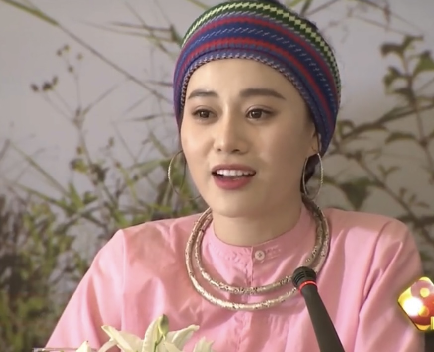 Rần rần hình ảnh Phương Oanh trước khi phẫu thuật thẩm mỹ, so với hiện tại nhan sắc ra sao? - Ảnh 2. Rần rần hình ảnh Phương Oanh trước khi phẫu thuật thẩm mỹ, so với hiện tại nhan sắc ra sao? - Ảnh 2.