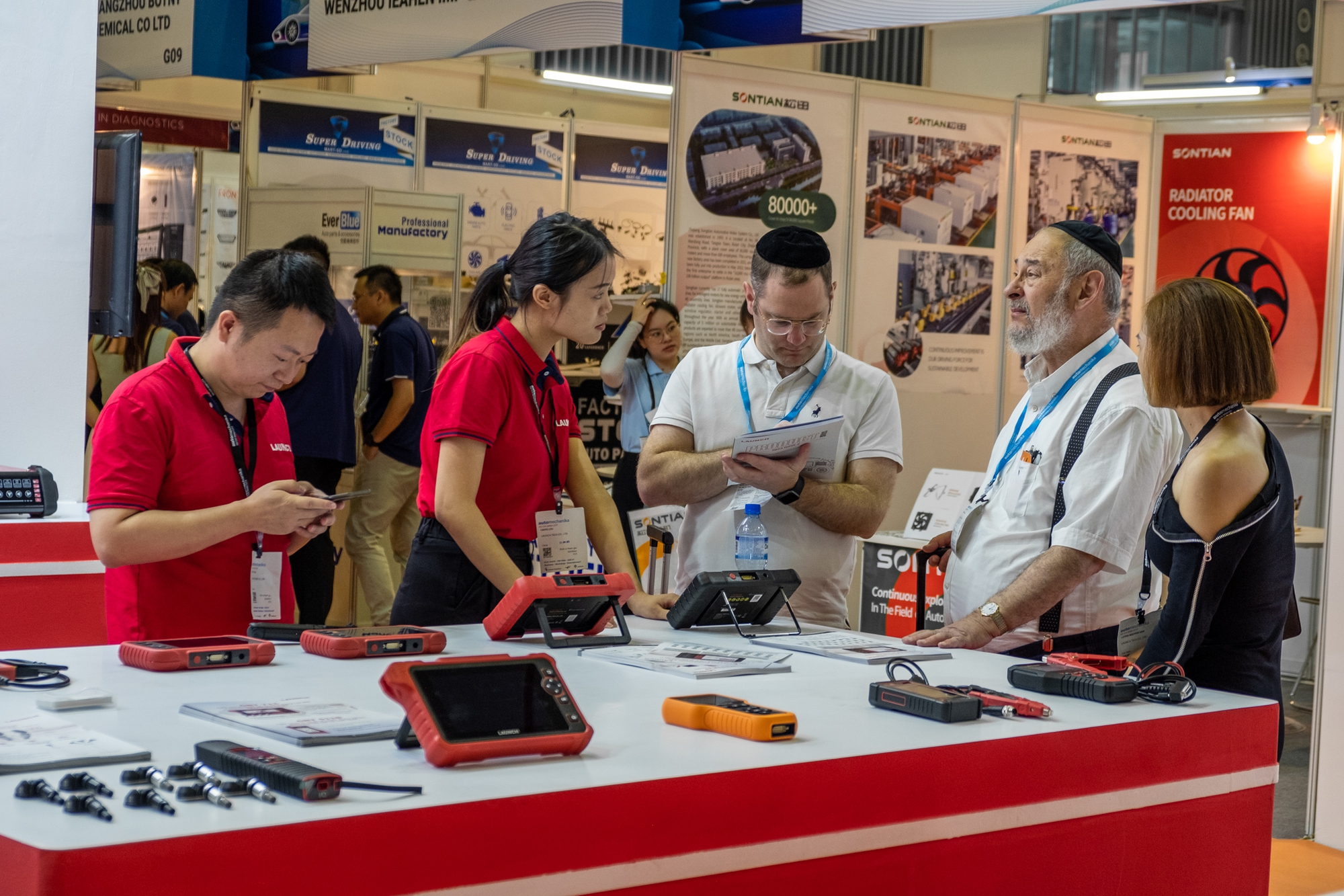 Dạo một vòng triển lãm Automechanika 2023: Miễn phí vé vào cổng, nhiều món đồ chơi hay ho - Ảnh 5.