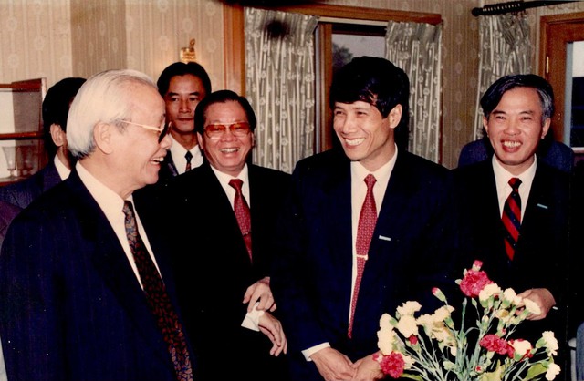 Dấu ấn Vũ Khoan với ngoại giao Việt Nam: Câu hỏi xác đáng trước ASEAN và chuyến thăm nước tư bản đầu tiên của Thủ tướng Võ Văn Kiệt - Ảnh 2.