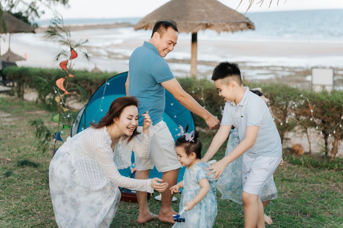 Vy Oanh lần đầu xuất hiện sau thời gian vắng bóng trên mạng xã hội - Ảnh 2. Vy Oanh lần đầu xuất hiện sau thời gian vắng bóng trên mạng xã hội - Ảnh 2.