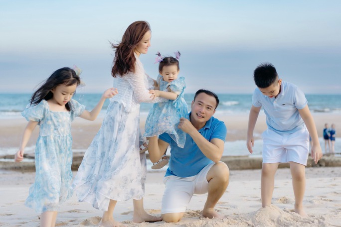 Vy Oanh lần đầu xuất hiện sau thời gian vắng bóng trên mạng xã hội - Ảnh 1. Vy Oanh lần đầu xuất hiện sau thời gian vắng bóng trên mạng xã hội - Ảnh 1.