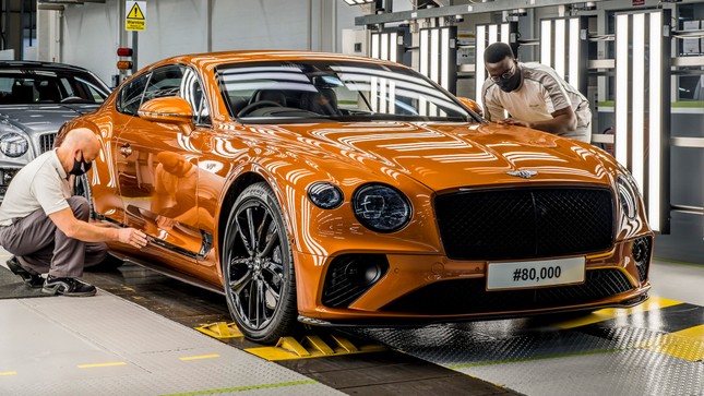 Lộ thông tin về xe điện đầu tiên của Bentley - Ảnh 1.