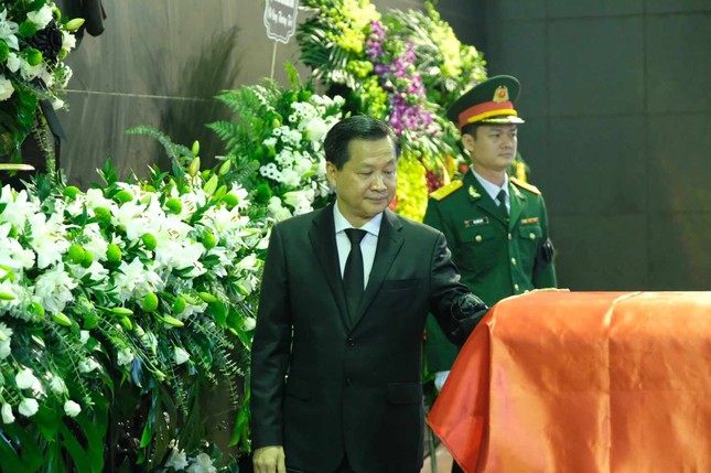 Lãnh đạo Đảng, Nhà nước viếng nguyên Phó Thủ tướng Chính phủ Vũ Khoan - Ảnh 11.