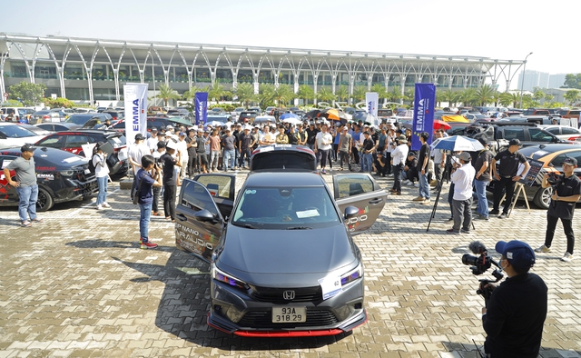 Bộ đôi xe VinFast độ loa hơn 2 tỷ đồng, thu hút người Việt nghe nhạc trên ô tô - Ảnh 9.