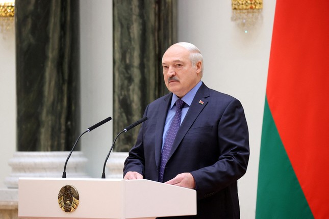 Tổng thống Belarus tiết lộ Nga điều động khoảng 10.000 quân để ngăn binh đoàn Wagner - Ảnh 1.