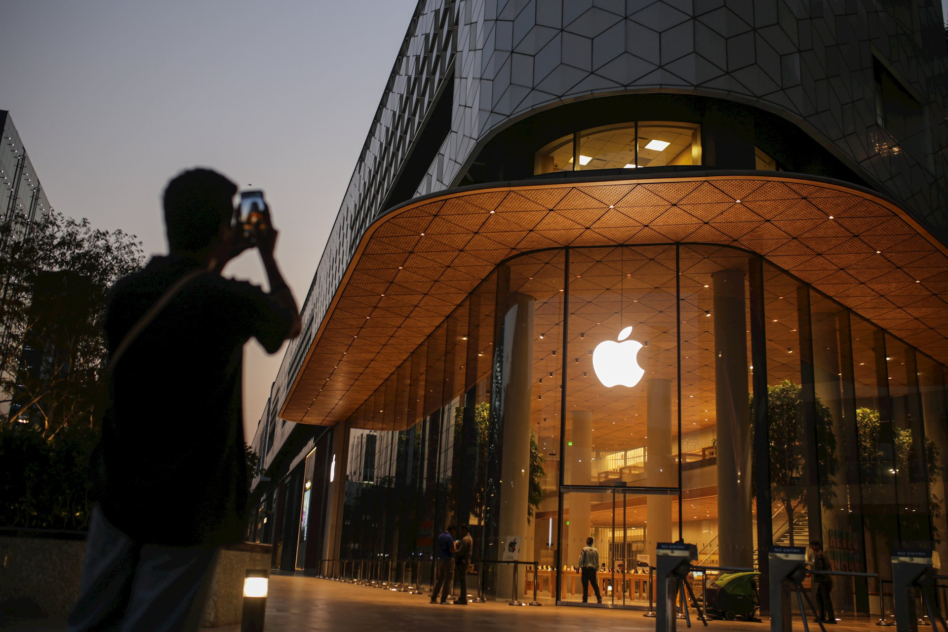 Apple chưa có ý định mở Apple Store ở Việt Nam? - Ảnh 1.