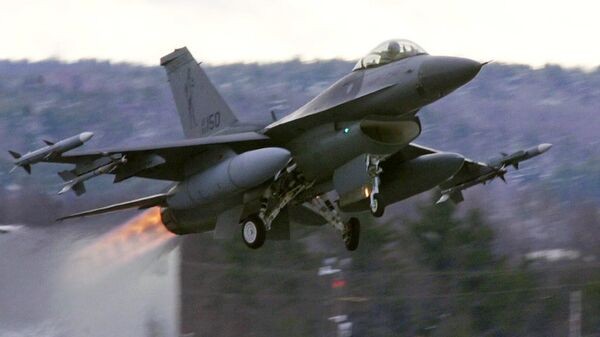 Tuyên bố gay gắt của ông Lavrov báo trước vấn đề cho F-16 - Ảnh 1.