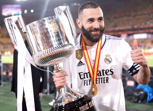 Benzema chính thức chia tay Real Madrid - Ảnh 1.