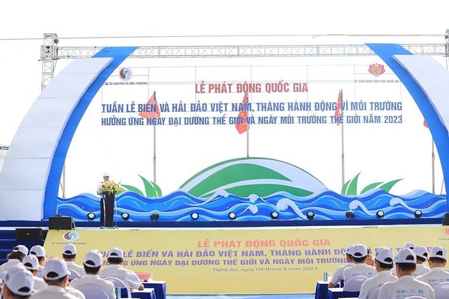 Tân Bộ trưởng Bộ TNMT nêu 6 giải pháp bảo vệ biển - Ảnh 2.