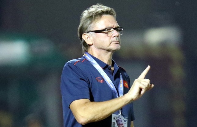 Thông điệp của HLV Philippe Troussier - Ảnh 1.