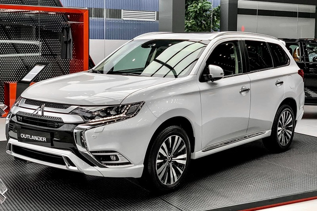 Đại lý Mitsubishi khuyến mãi lớn ‘3 Không’: Không phí trước bạ, mua Pajero Sport lời đến 200 triệu - Ảnh 3.