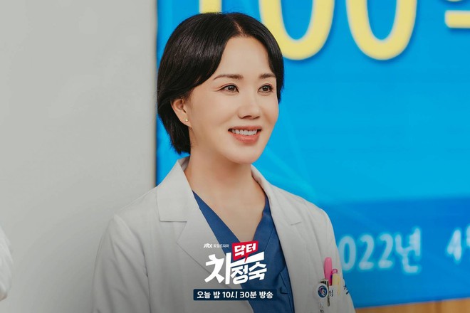 Nữ diễn viên Doctor Cha bất ngờ hé lộ bị ung thư tuyến giáp, không nói được 8 tháng hậu phẫu thuật  - Ảnh 2.