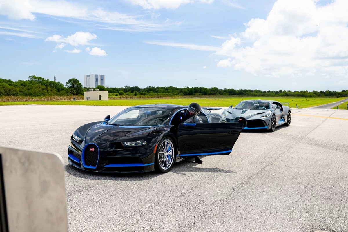 18 chủ xe Bugatti cầm lái Chiron ở tốc độ 400 km/h - Ảnh 7.