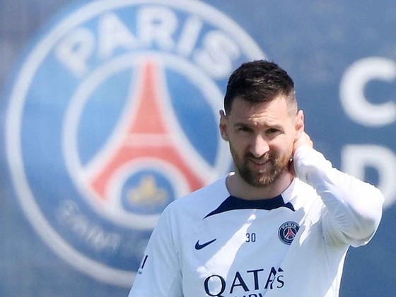 PSG cải tổ ngay sau khi Messi rời đi - Ảnh 1.