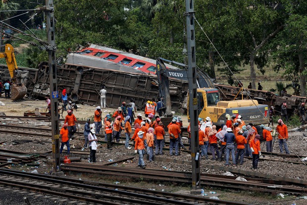 Tiết lộ gây sốc trong cuộc điều tra thảm họa đường sắt Ấn Độ - Ảnh 2.