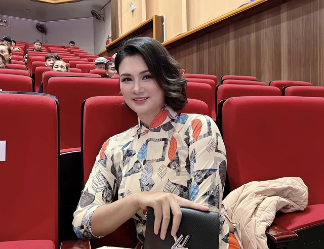 Hoa khôi bóng chuyền Kim Huệ: “Mong VĐV được xuất ngoại, giành HCV SEA Games, điều mà thế hệ tôi chưa làm được”