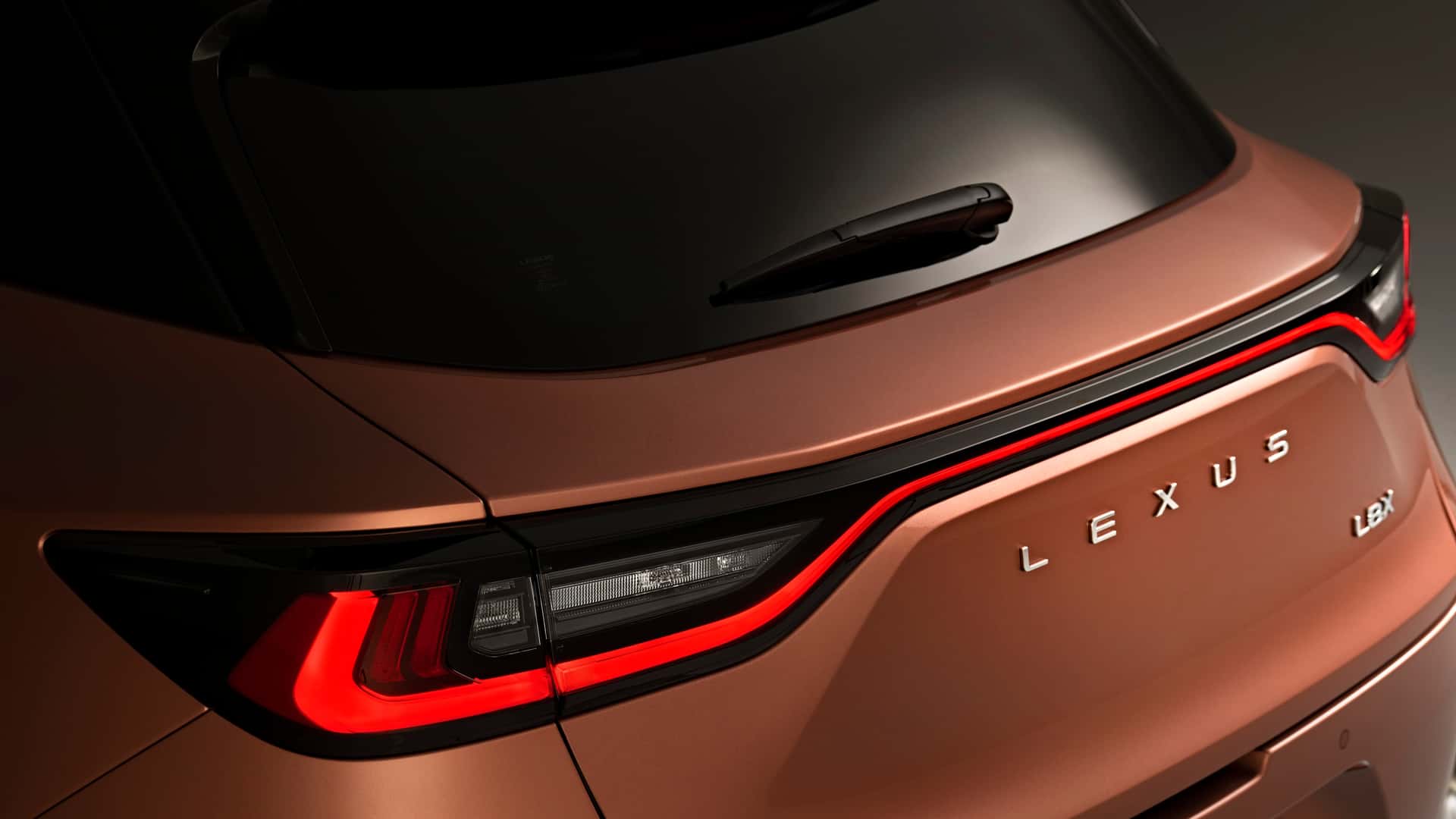 Ra mắt Lexus LBX - SUV nhỏ nhất của Lexus, bản hạng sang của Toyota Yaris Cross quen thuộc với người Việt - Ảnh 14.