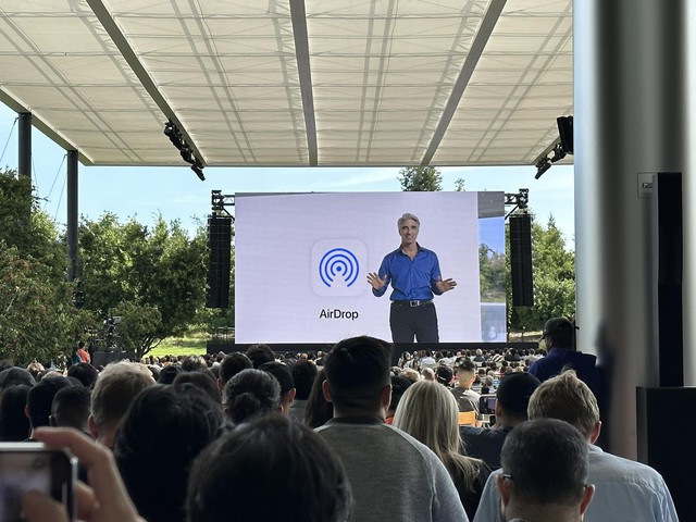Apple công bố iOS 17: Nâng cấp tính năng cũ bên cạnh các công cụ mới - Ảnh 3.