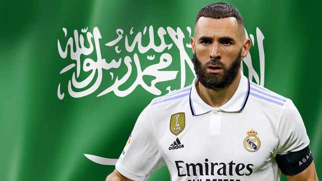 Benzema theo chân Ronaldo sang Saudi Arabia, nhận lương hơn 100 triệu euro/năm - Ảnh 1. Benzema theo chân Ronaldo sang Saudi Arabia, nhận lương hơn 100 triệu euro/năm - Ảnh 1.