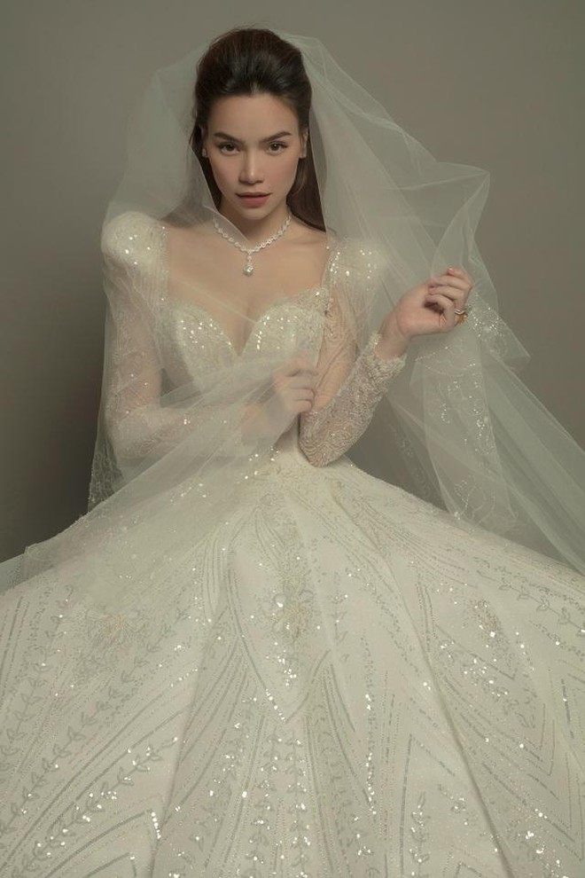 Hà Hồ - Thanh Hằng: Đôi mỹ nhân tài sắc vẹn toàn và lời hứa hẹn đặc biệt sau tình bạn 10 năm - Ảnh 11. Hà Hồ - Thanh Hằng: Đôi mỹ nhân tài sắc vẹn toàn và lời hứa hẹn đặc biệt sau tình bạn 10 năm - Ảnh 11.
