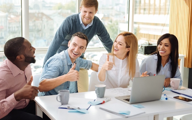 Vô tình biết đồng nghiệp được trả lương cao hơn: Thay vì tức giận nghỉ việc, người khôn ngoan làm 3 điều này ắt được như ý muốn - Ảnh 1.