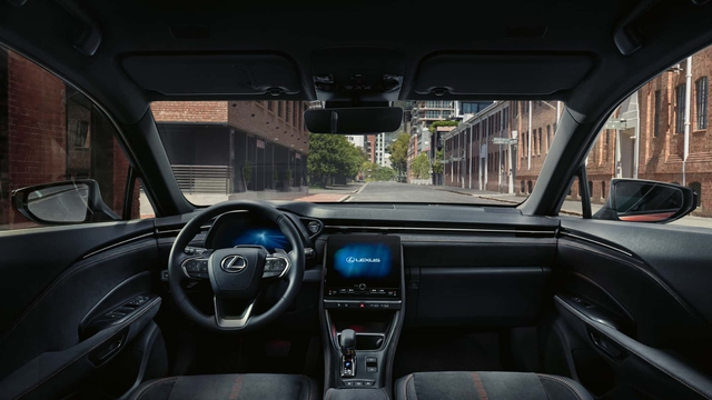 Ra mắt Lexus LBX - SUV nhỏ nhất của Lexus, bản hạng sang của Toyota Yaris Cross quen thuộc với người Việt - Ảnh 3. Ra mắt Lexus LBX - SUV nhỏ nhất của Lexus, bản hạng sang của Toyota Yaris Cross quen thuộc với người Việt - Ảnh 3.
