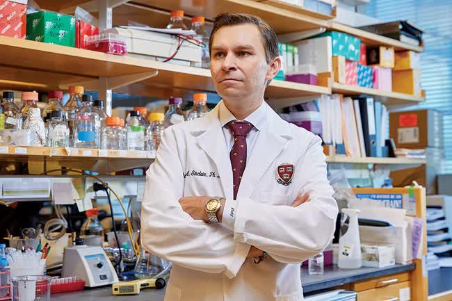 Giáo sư trường Đại học Y Harvard trẻ ra 10 tuổi nhờ mỗi ngày làm đều đặn những việc này - Ảnh 1. Giáo sư trường Đại học Y Harvard trẻ ra 10 tuổi nhờ mỗi ngày làm đều đặn những việc này - Ảnh 1.